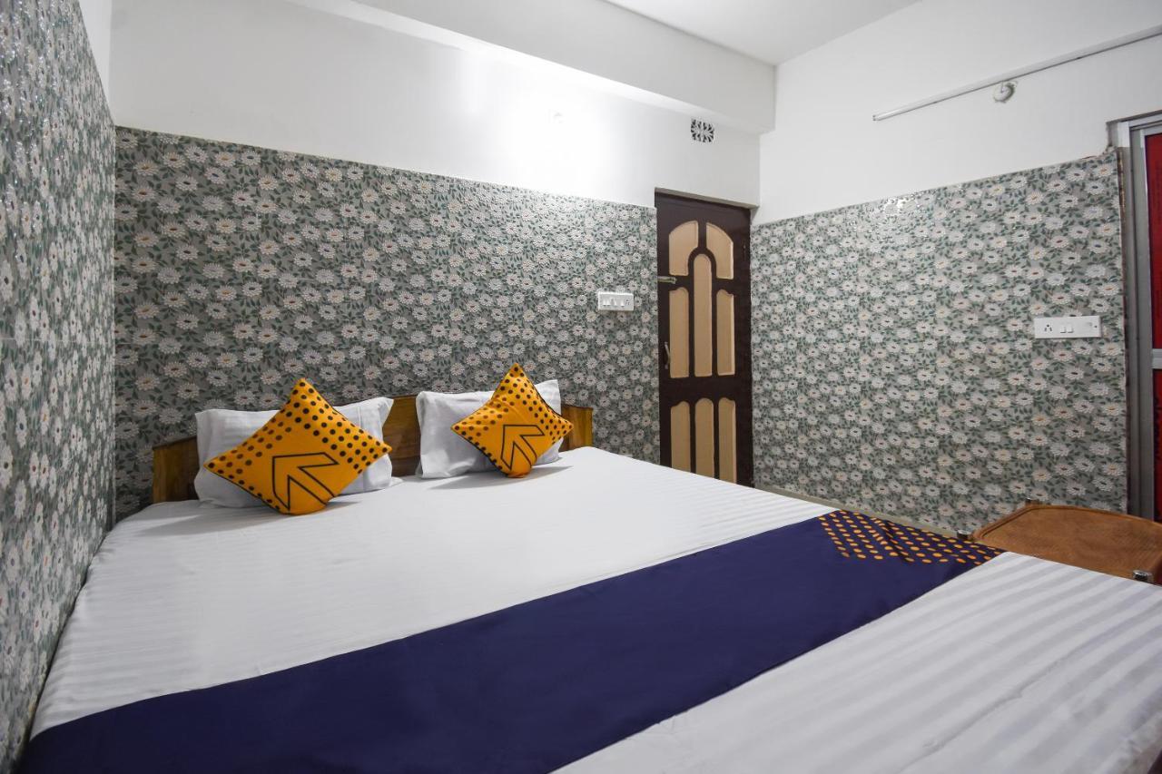فندق Kochiفي  Oyo 73902 Vyttila Residency المظهر الخارجي الصورة